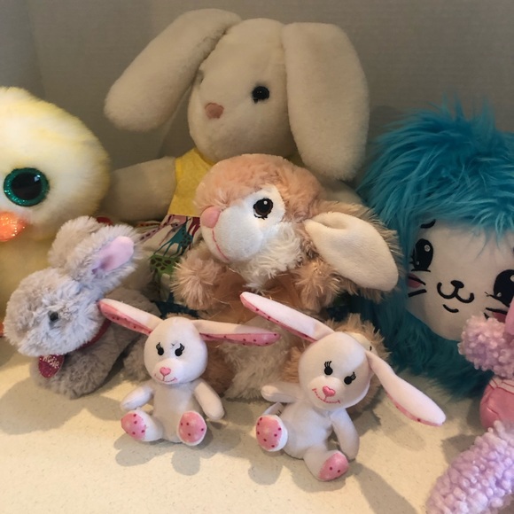 9 Pc Lot of Plush Bunnies & Stuffed Animals Beanie Boos Hallmark Pikmi Pops Gund - Picture 15 of 15